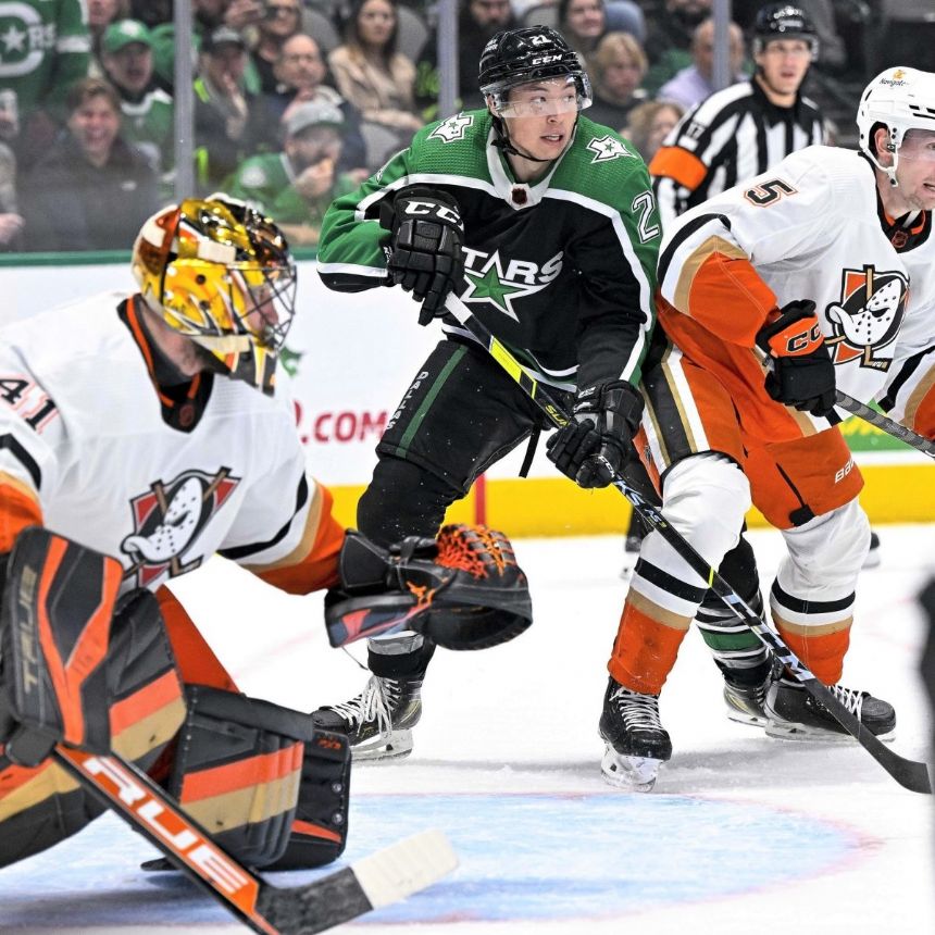 Stars vs Ducks Betting Odds, Free Picks, and Predictions (1/4/2023)