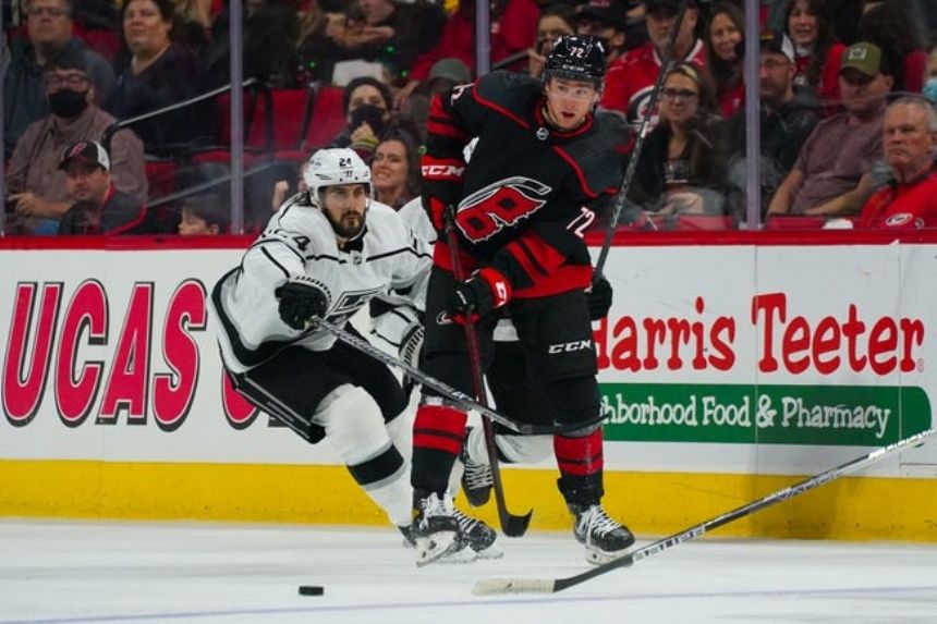 Kings vs Hurricanes Betting Odds, Free Picks, and Predictions (1/31/2023)