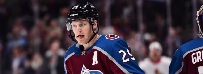 Lightning vs Avalanche Betting Odds, Free Picks, and Predictions (2/14/2023)