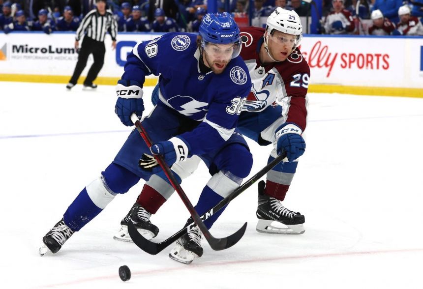 Avalanche vs Blues Betting Odds, Free Picks, and Predictions (2/18/2023)