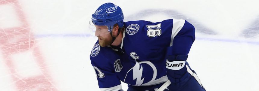 Panthers vs Lightning Betting Odds, Free Picks, and Predictions (2/28/2023)