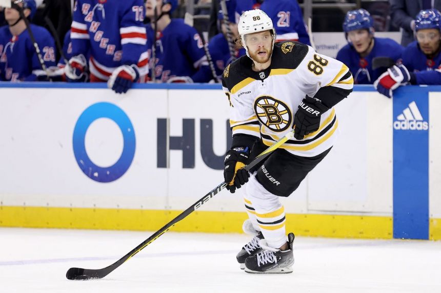 Bruins vs Sharks Betting Odds, Free Picks, and Predictions (10/19/2023)