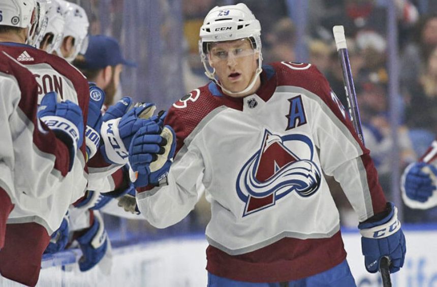 Avalanche vs Golden Knights Betting Odds, Free Picks, and Predictions (11/4/2023)