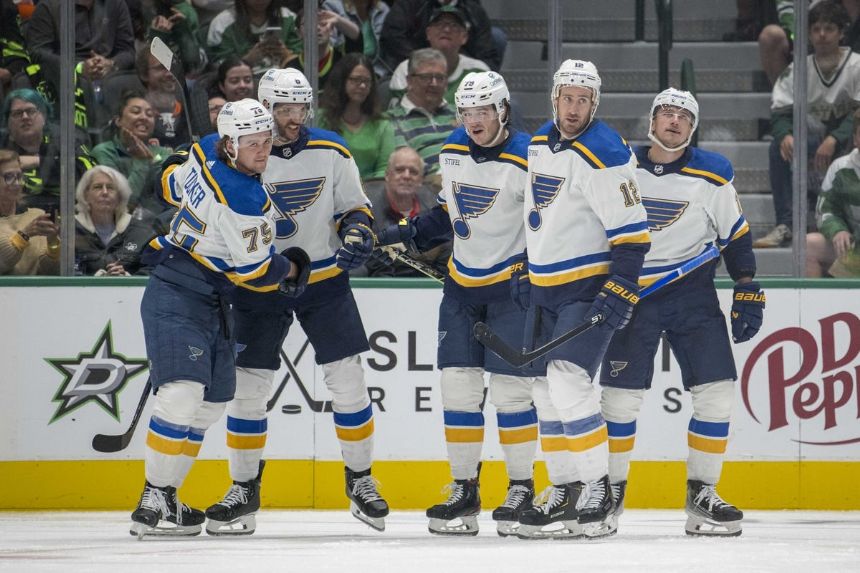 Blues vs Coyotes Betting Odds, Free Picks, and Predictions (12/2/2023)