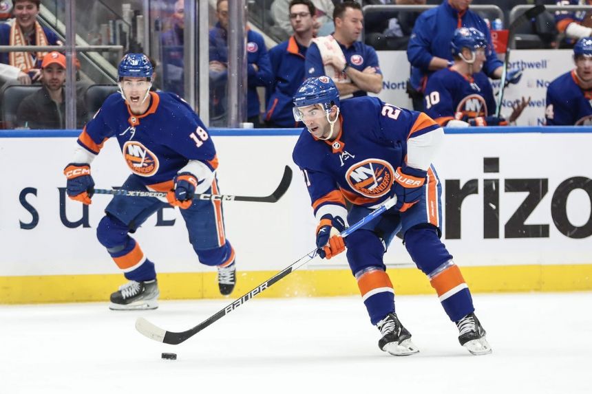 Islanders vs Avalanche Betting Odds, Free Picks, and Predictions (1/2/2024)