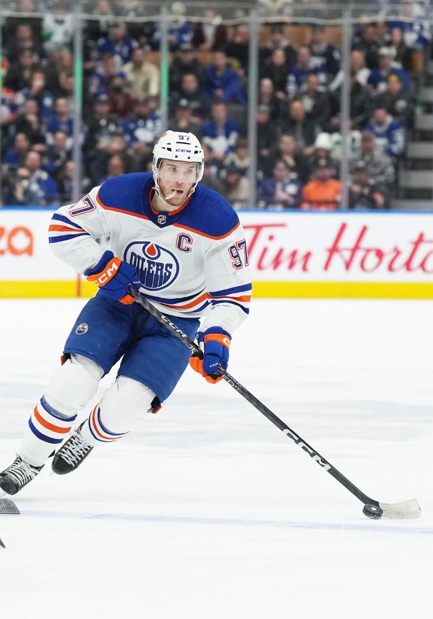 Oilers vs Coyotes Betting Odds, Free Picks, and Predictions (2/19/2024)